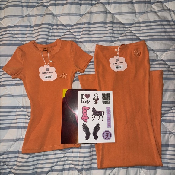 Orange Body T-Shirt and Leggings Set - Picture 1 of 7